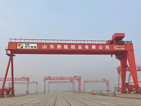 MU100t造船门式起重机