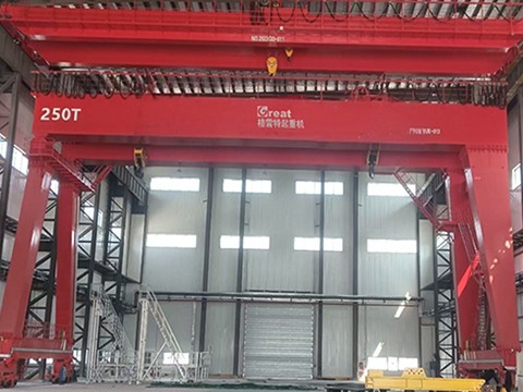ME250t+125t门式起重机