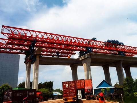 中交二航虎门大桥2000t架桥机