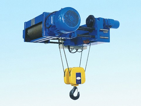 Low headroom Hoist